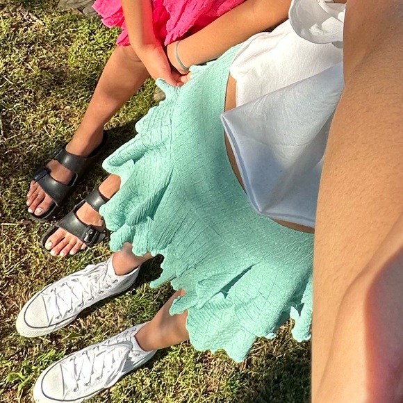 Green Skirt - Picture 4 of 4